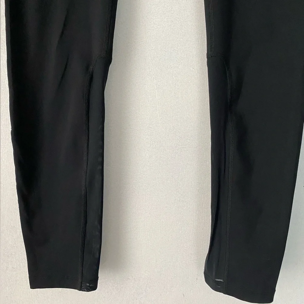 NIKE RUNNING DRI-FIT BUTTERY SOFT LEGGINGS SIZE MEDIUM